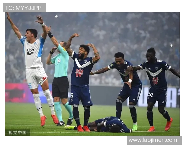 球员比赛中晕倒送医，所幸无生命危险